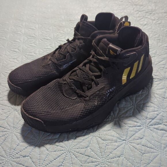 Adidas Dame 8 Men’s Basketball Shoes Black Gold GOAT Spirit Mens Size 11 GY2774 - Picture 2 of 11